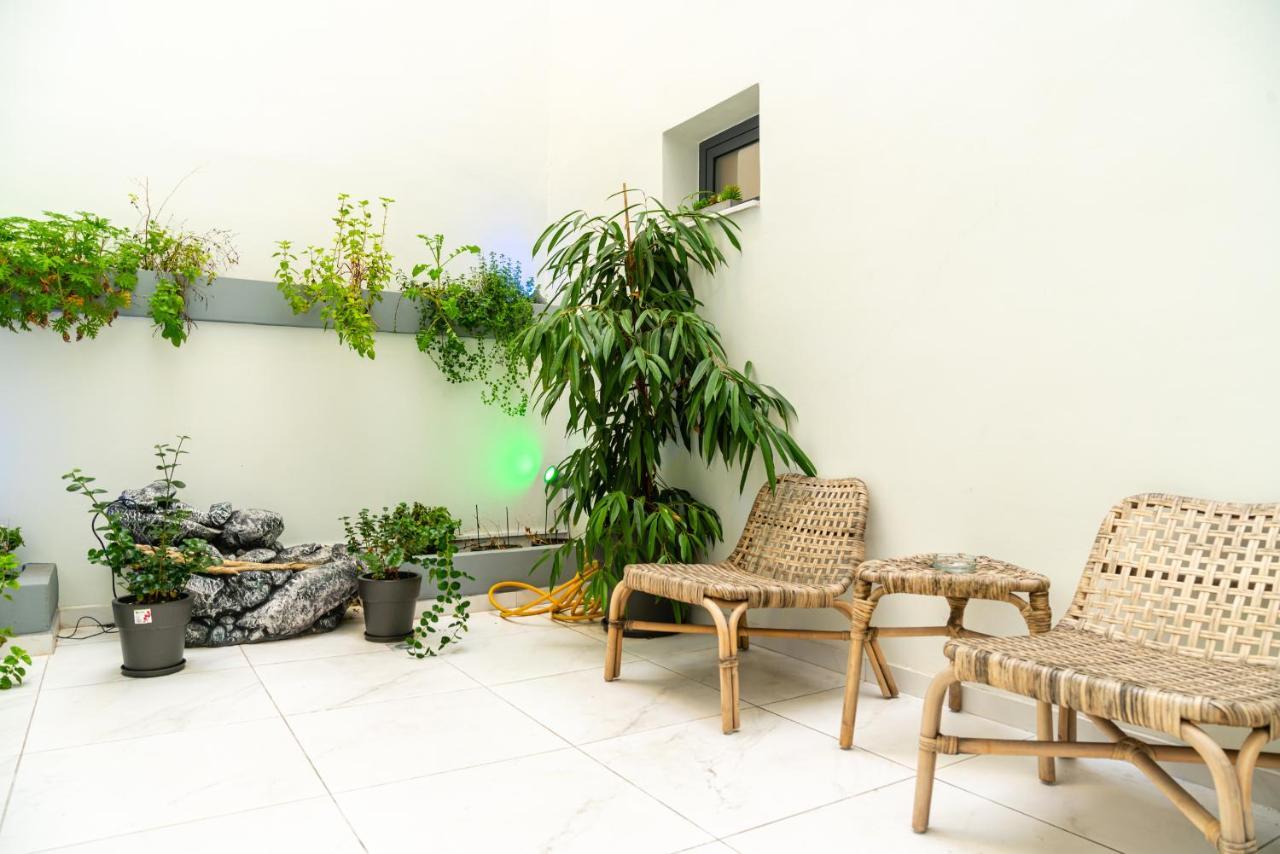 Acropolis Plaza Smart Suites Athen Exterior foto